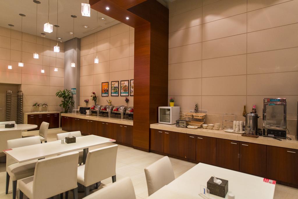 Jinjiang Inn Shanghai Lu Jiabang Road מראה חיצוני תמונה